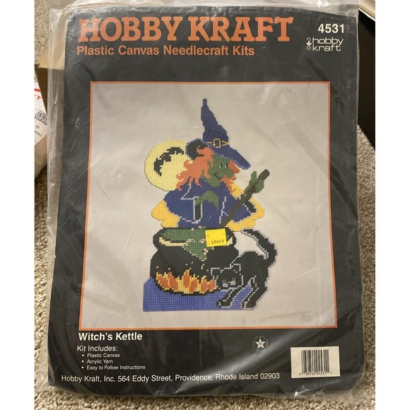 Hobby Craft - Plastic Canvas Needlecraft Kits 4531 Witch's Kettle Halloween New - Picture 1 of 4